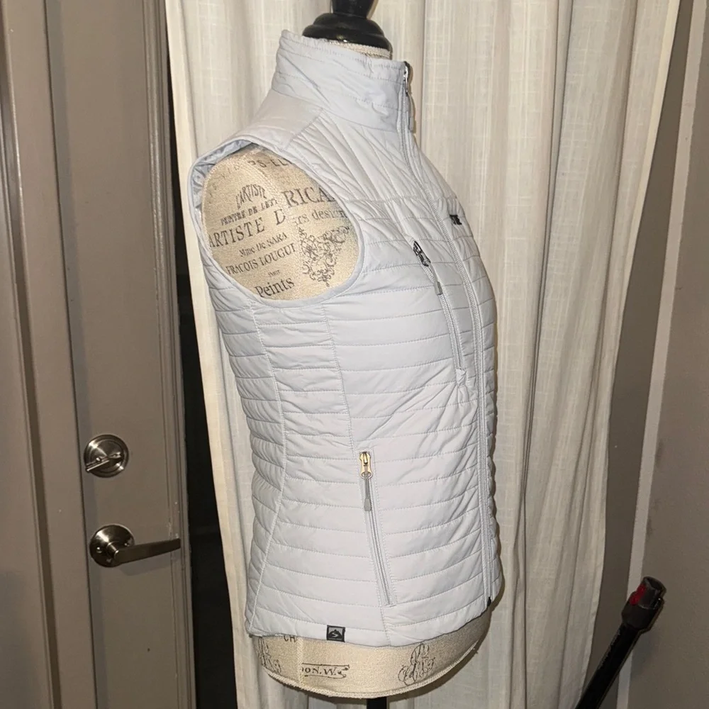 Storm Creek Women's Light Gray White Quilted Keystone Vest 4 zipper pocket Small - Picture 3 of 13